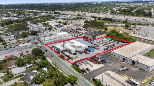 Aerial view of Oakland Park IOS